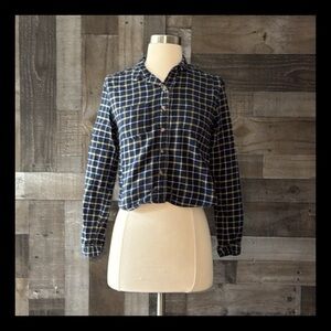 Urban Outfitters BDG cropped button up shirt XSmall plaid flannel Y2K grunge 90s